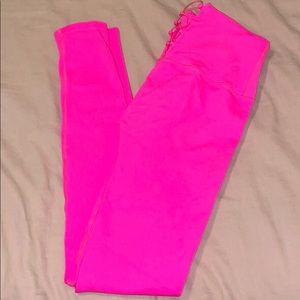 Ribbed pink leggings